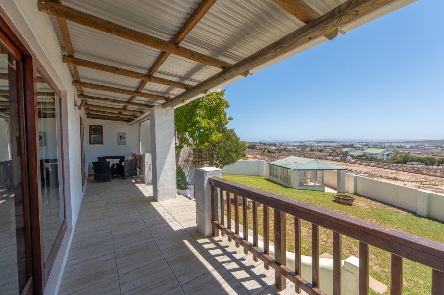 5 Bedroom Property for Sale in Long Acres Country Estate Western Cape